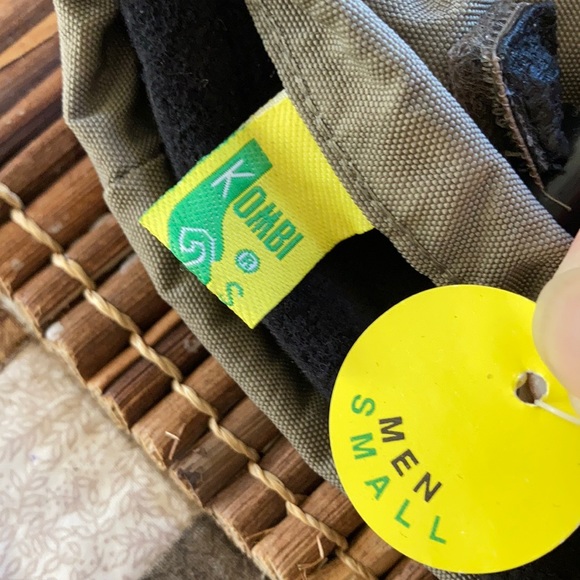 Kombi Snowboarding Gloves - Picture 8 of 9